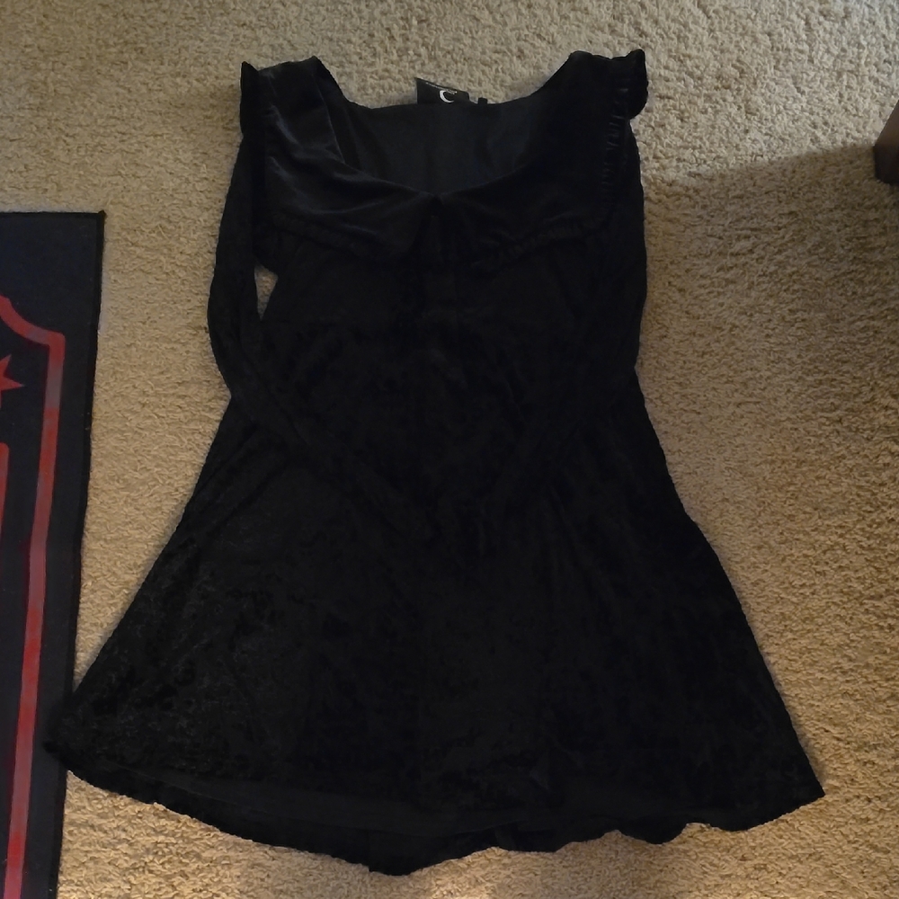 Killstar Gothicblack velvet mini dress with a bow. Black Long Sleeve Dress